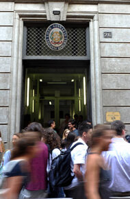 foto di alcuni allievi davanti al Berchet